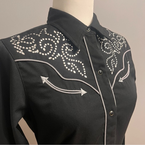 Roper Black Western Shirt with Rhinestones - Picture 3 of 13